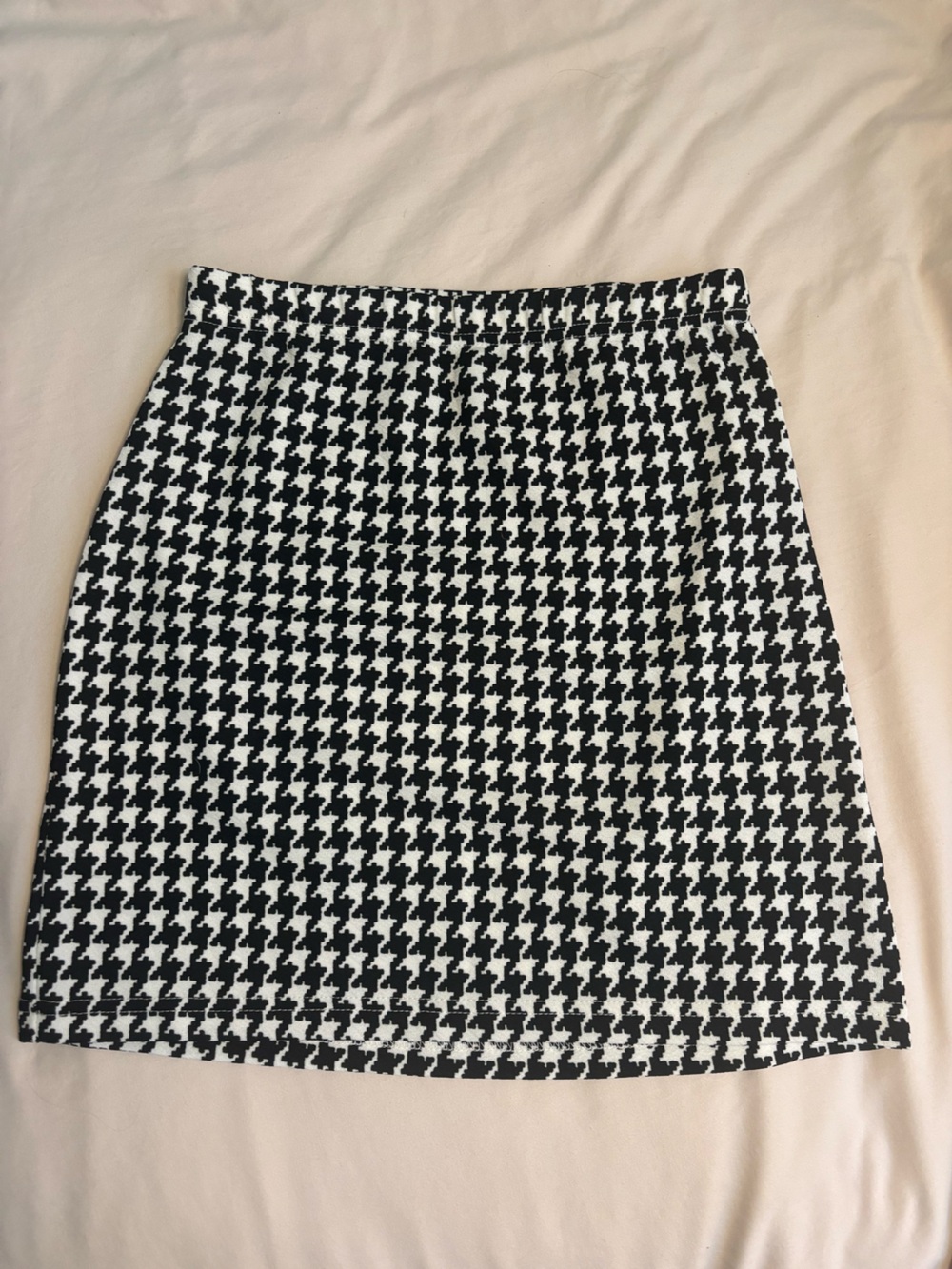 SHEIN Black and White Houndstooth Pencil Skirt